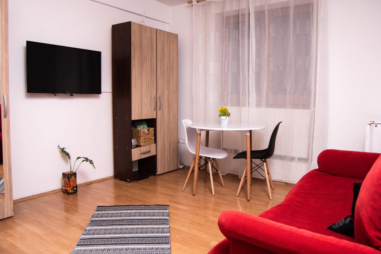 Butterfly Apartment-Hidden Gem In The Heart Of Târgu-Mureş Esterno foto